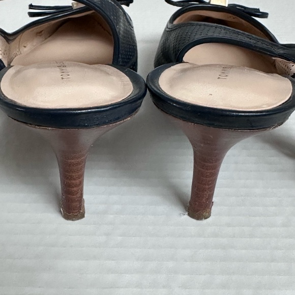 Tommy Hilfiger Navy Leather pointy toe slingback pumps Size 8. - Picture 8 of 8